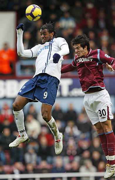 通过引入乌 通过引入乌