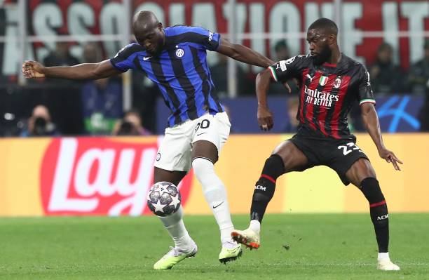 巴萨早前就 巴萨早前就