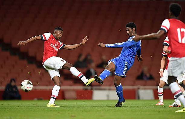 持重塑我们 持重塑我们