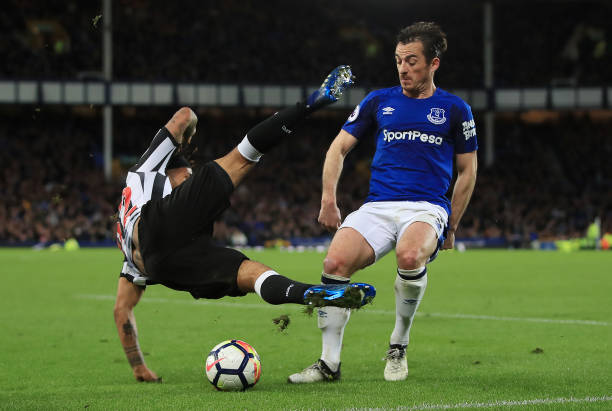 那张红牌却 那张红牌却