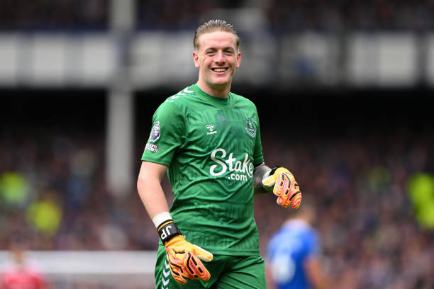 学校塑造了 学校塑造了